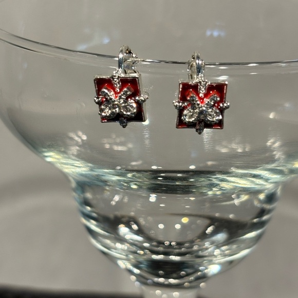 Vintage Avon Red & Silver Rhinestone Bow Clip-On Earrings - Picture 10 of 11